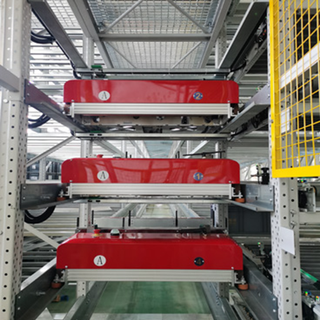 Large Space Storage Radio Shuttle Roller Q355B Steel Beam Pallet Rack System