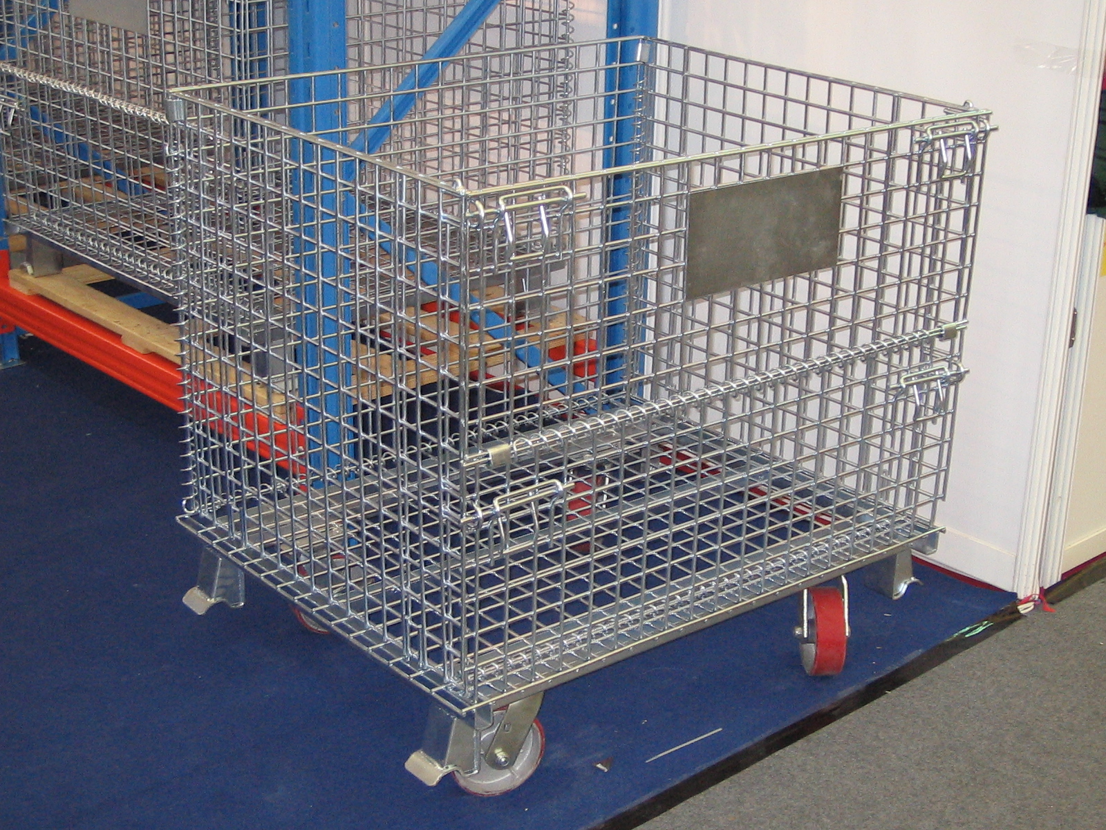 Q235 cold-rolled steel wire mesh storage cage with galvanized surface for warehouse stacking